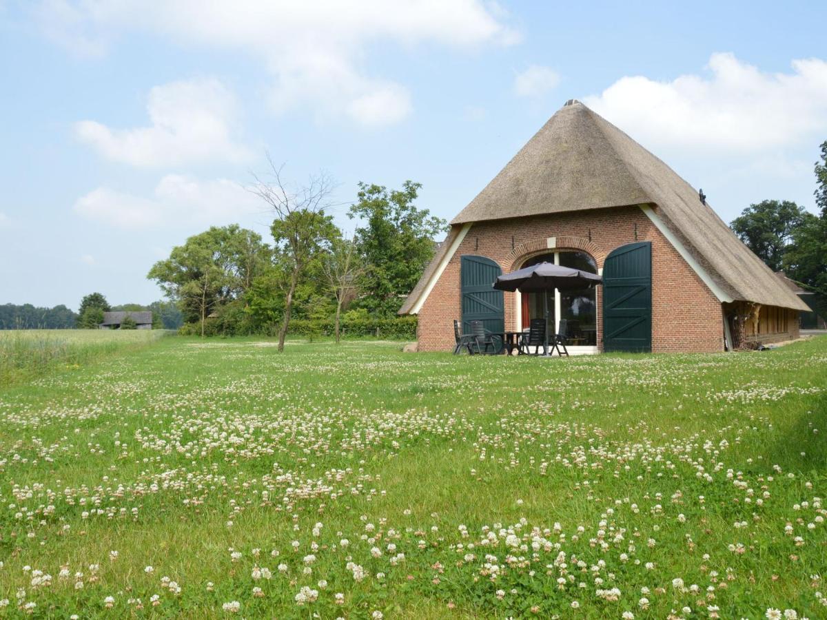 Monumental Farm In The Ash Landscape Villa Geesteren  Екстериор снимка